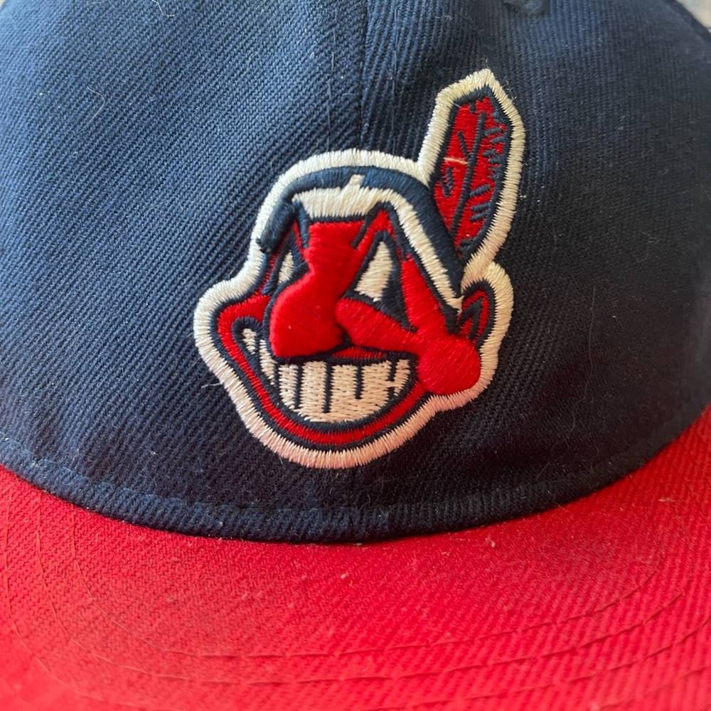 Vintage Cleveland Indians 59FIFTY Fitted Cap (7 1/8) – Chief Wahoo Logo – MLB